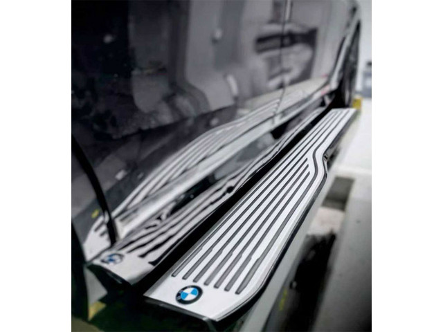 BMW X7 G07 Пороги электрические