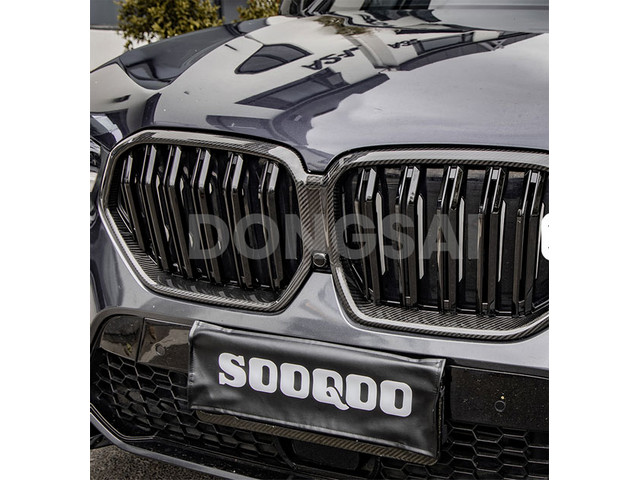 BMW X6 G06 2023- Решетка с карбоновой рамкой, двойные полосы SooQoo, 2024 2025 2026