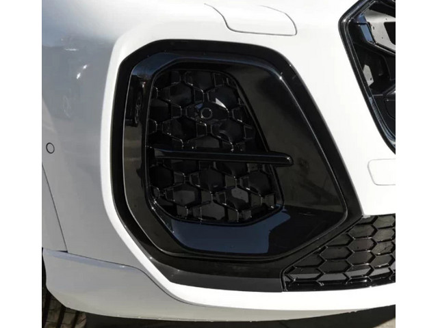 Audi Q5L 2025- Решетки бампера черные, 2026 2027 2028