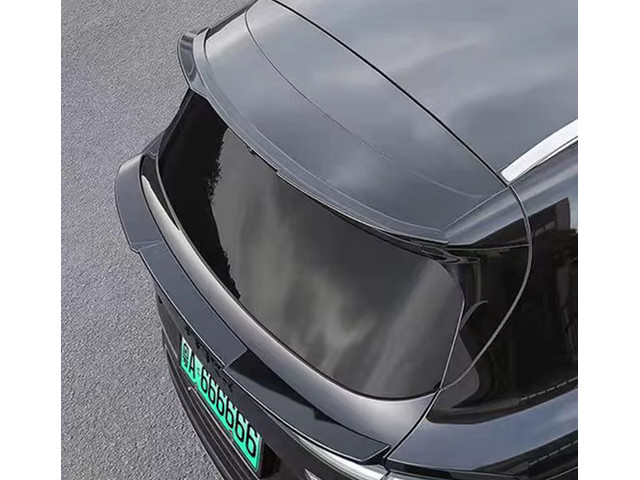 Zeekr 8X 2026- Накладка на верхний спойлер черная, 2027 2028