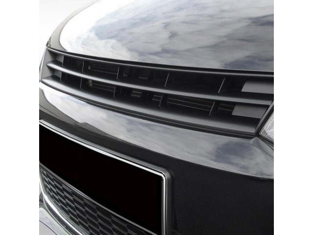 VW Polo Sedan / 6R Решетка радиатора без значка, черная