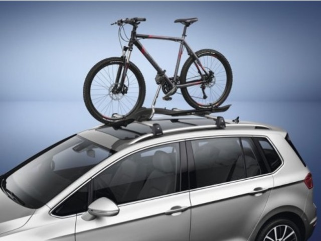 VW Tiguan 2016 Крепление для перевозки велосипедов, на крышу, оригинал
